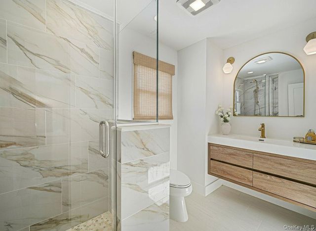 20 Upper Sheep Pasture Road, East Setauket, NY 11733