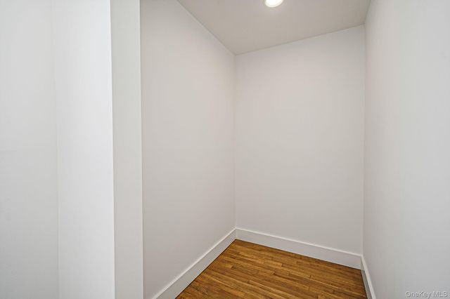 20 Upper Sheep Pasture Road, East Setauket, NY 11733