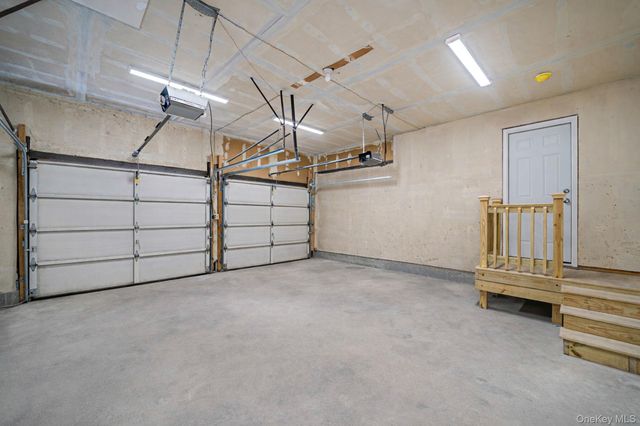 20 Upper Sheep Pasture Road, East Setauket, NY 11733