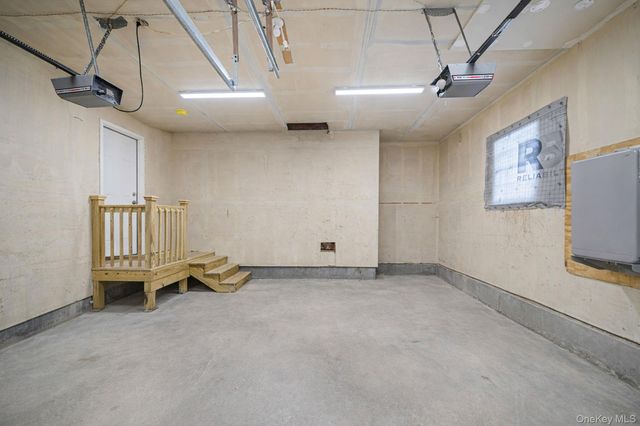 20 Upper Sheep Pasture Road, East Setauket, NY 11733