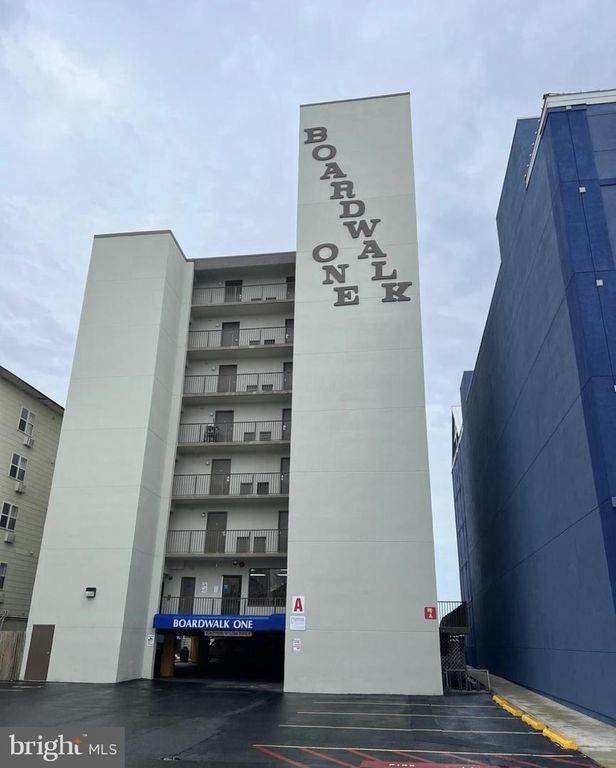 Image 1 of property listing at 107 N ATLANTIC AVE #501 (WEEK 41), Ocean City, MD 21842
