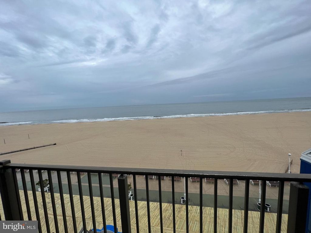 Image 13 of property listing at 107 N ATLANTIC AVE #501 (WEEK 41), Ocean City, MD 21842