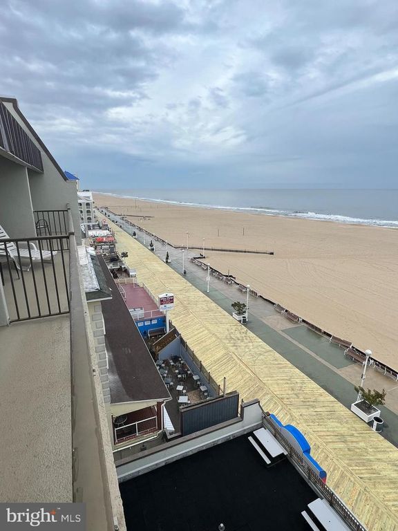 Image 16 of property listing at 107 N ATLANTIC AVE #501 (WEEK 41), Ocean City, MD 21842