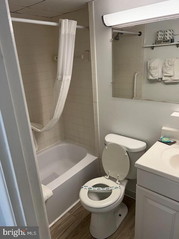 Image 5 of property listing at 107 N ATLANTIC AVE #501 (WEEK 41), Ocean City, MD 21842
