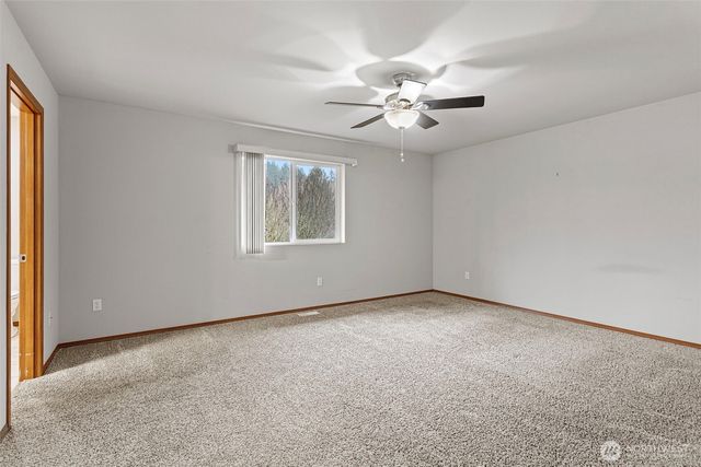 2487 S Flower Avenue, Port Orchard, WA 98366