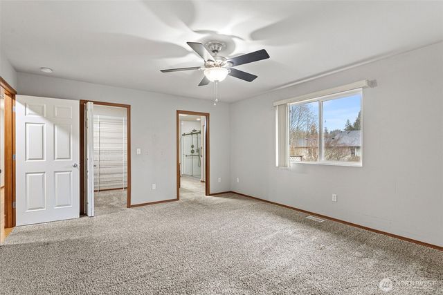 2487 S Flower Avenue, Port Orchard, WA 98366