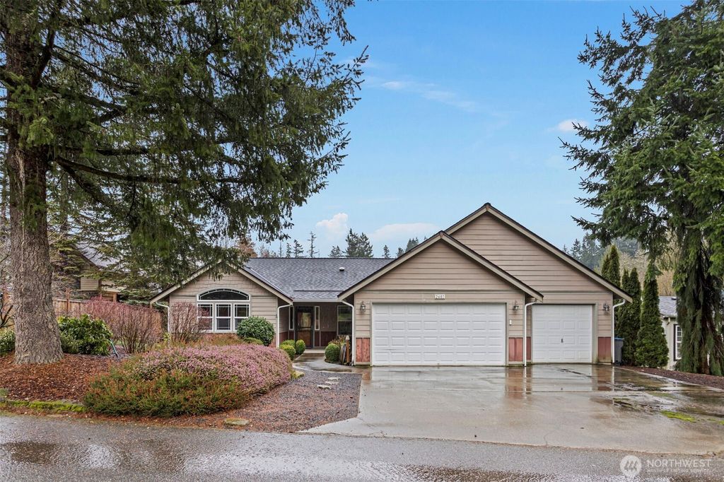 2487 S Flower Avenue, Port Orchard, WA 98366
