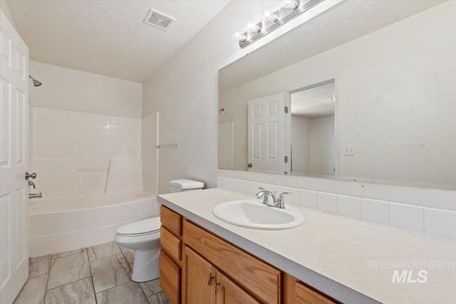 16701 Sadie Ave, Caldwell, ID 83607