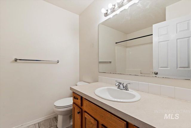 16701 Sadie Ave, Caldwell, ID 83607