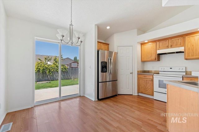 16701 Sadie Ave, Caldwell, ID 83607
