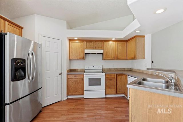 16701 Sadie Ave, Caldwell, ID 83607