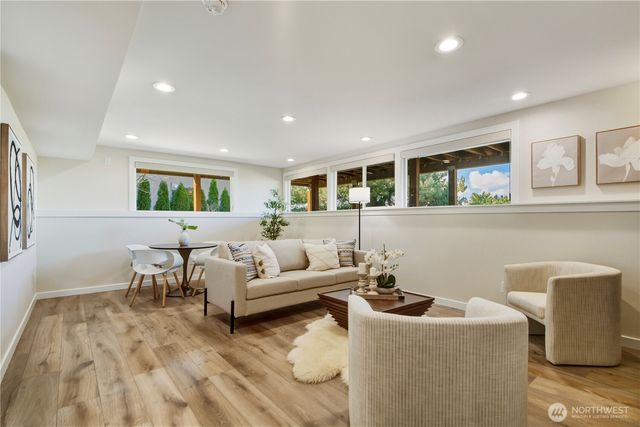 4502 134th Place SE, Bellevue, WA 98006