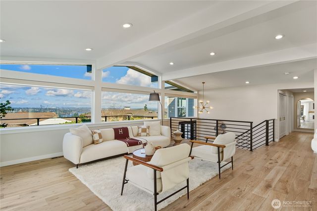 4502 134th Place SE, Bellevue, WA 98006