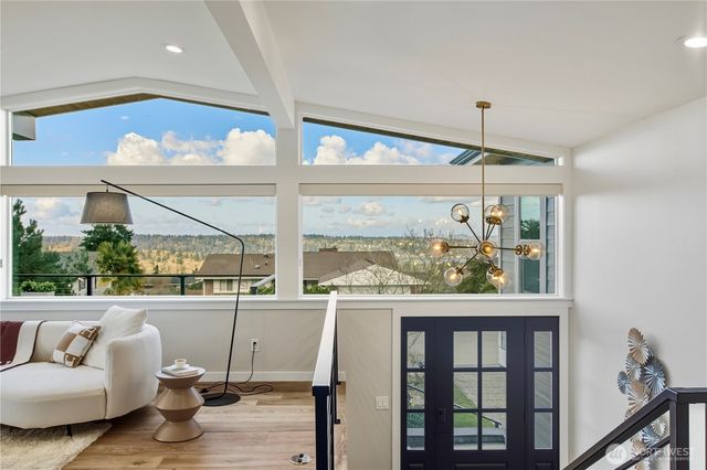 4502 134th Place SE, Bellevue, WA 98006