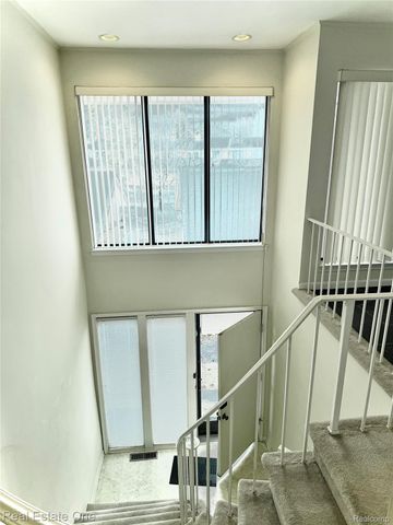 7187 Pebble Park Drive, West Bloomfield Charter Township, MI 48322