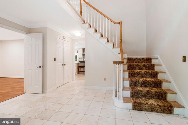 10009 NEW LONDON DR, Potomac, MD 20854