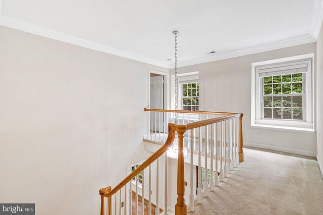 10009 NEW LONDON DR, Potomac, MD 20854