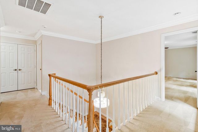 10009 NEW LONDON DR, Potomac, MD 20854