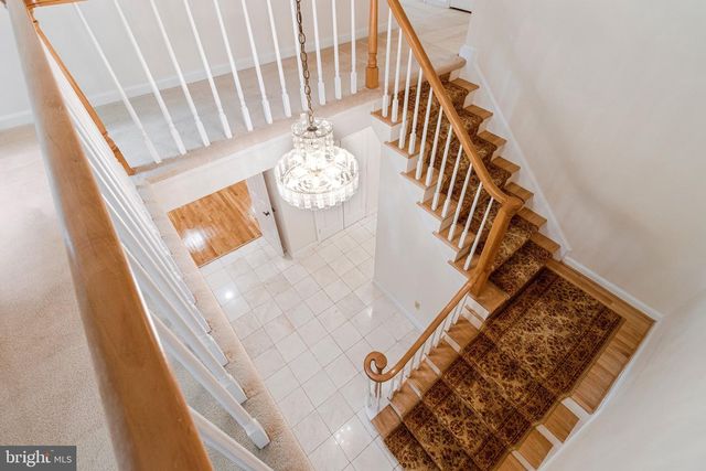 10009 NEW LONDON DR, Potomac, MD 20854
