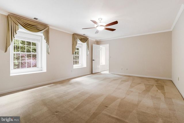 10009 NEW LONDON DR, Potomac, MD 20854