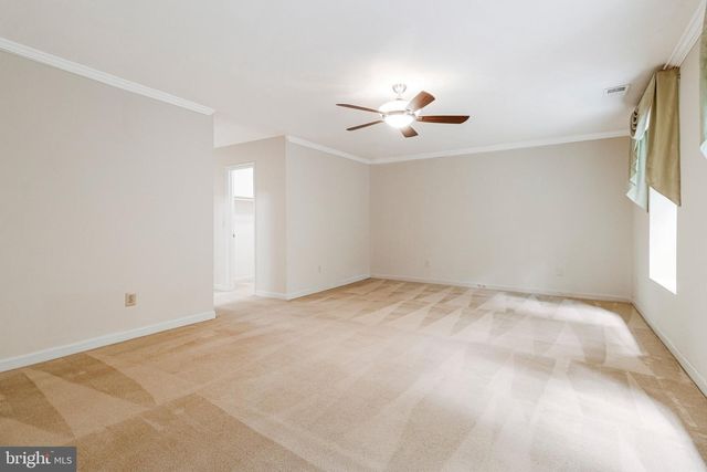 10009 NEW LONDON DR, Potomac, MD 20854