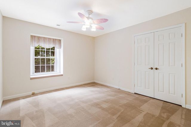 10009 NEW LONDON DR, Potomac, MD 20854
