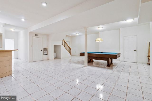 10009 NEW LONDON DR, Potomac, MD 20854
