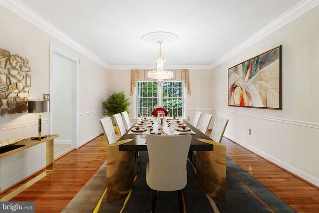 10009 NEW LONDON DR, Potomac, MD 20854