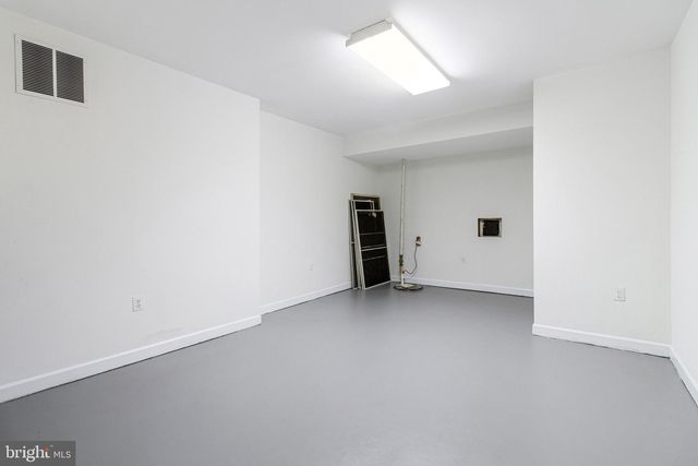 10009 NEW LONDON DR, Potomac, MD 20854