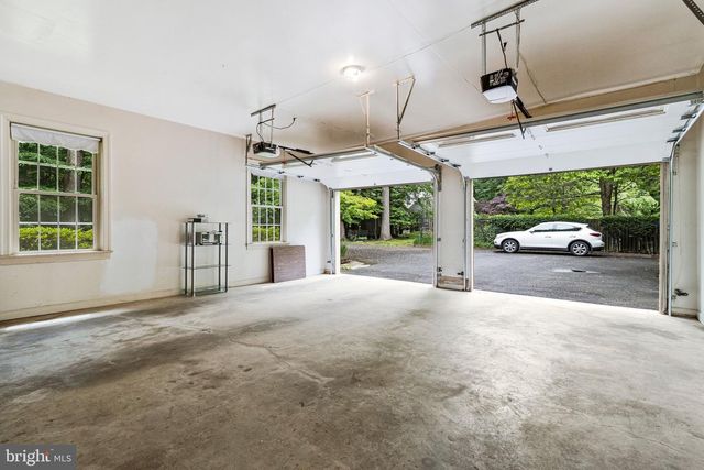 10009 NEW LONDON DR, Potomac, MD 20854