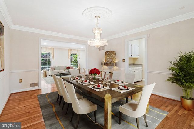 10009 NEW LONDON DR, Potomac, MD 20854