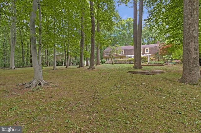 10009 NEW LONDON DR, Potomac, MD 20854