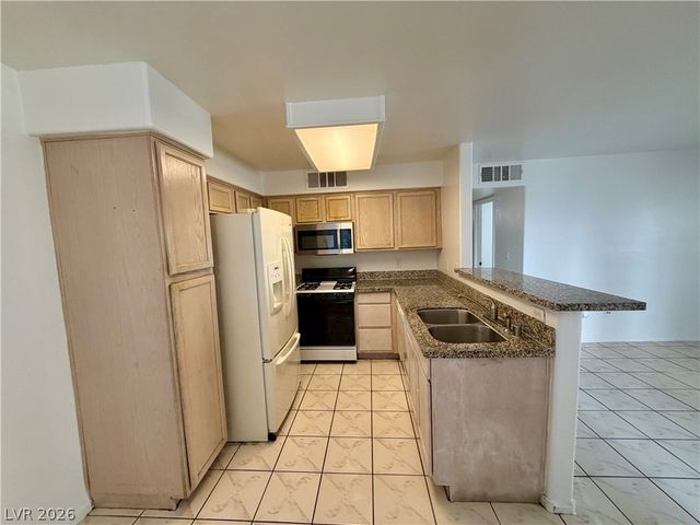 3131 Key Largo Drive 104, Las Vegas, NV 89120
