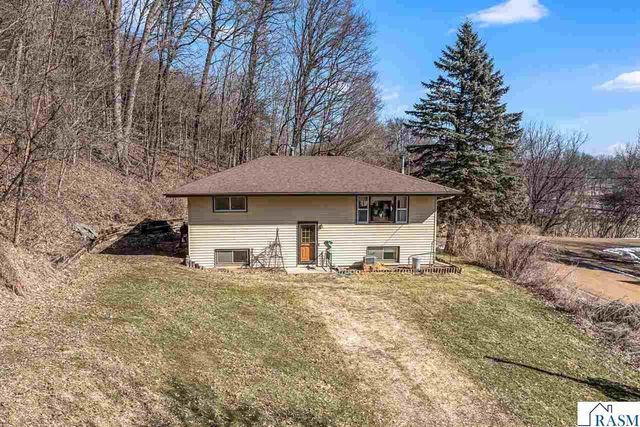 48050 Old River Bluff Road, St. Peter, MN 56082