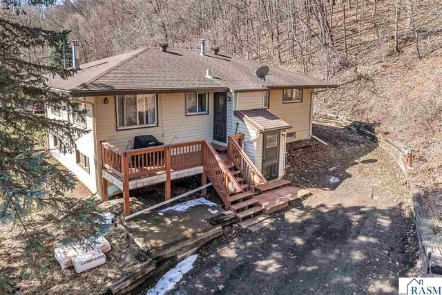 48050 Old River Bluff Road, St. Peter, MN 56082