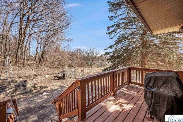 48050 Old River Bluff Road, St. Peter, MN 56082