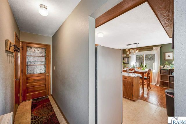 48050 Old River Bluff Road, St. Peter, MN 56082