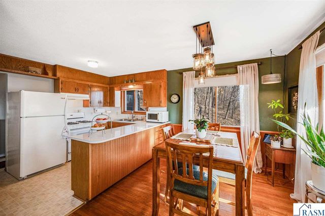 48050 Old River Bluff Road, St. Peter, MN 56082