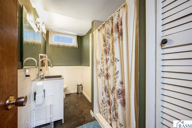 48050 Old River Bluff Road, St. Peter, MN 56082