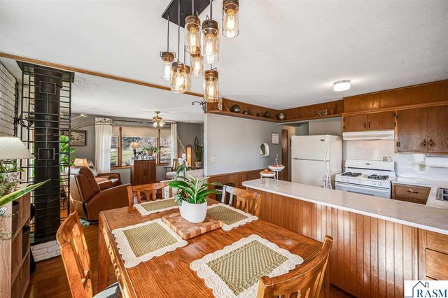 48050 Old River Bluff Road, St. Peter, MN 56082