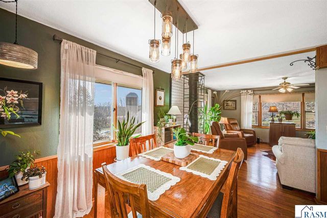 48050 Old River Bluff Road, St. Peter, MN 56082