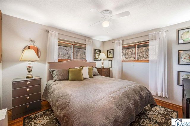 48050 Old River Bluff Road, St. Peter, MN 56082