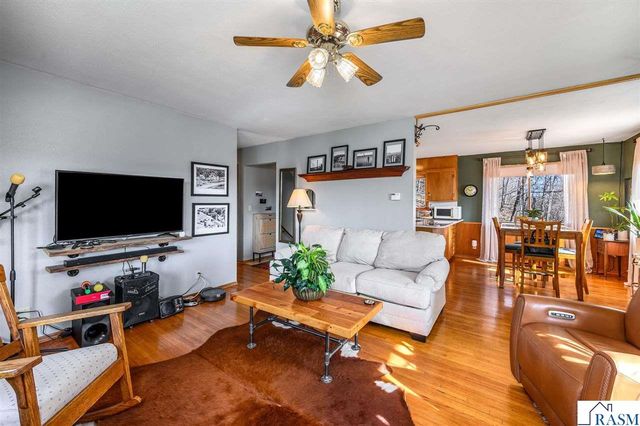 48050 Old River Bluff Road, St. Peter, MN 56082