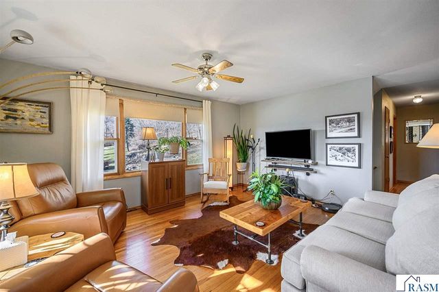 48050 Old River Bluff Road, St. Peter, MN 56082