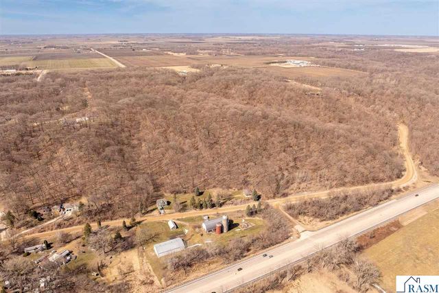 48050 Old River Bluff Road, St. Peter, MN 56082