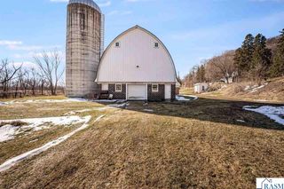 48050 Old River Bluff Road, St. Peter, MN 56082