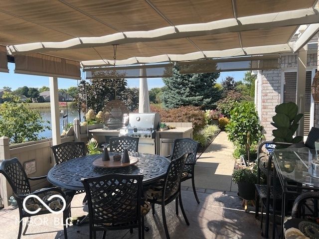 7386 Lake Lakota Place, Indianapolis, IN 46217