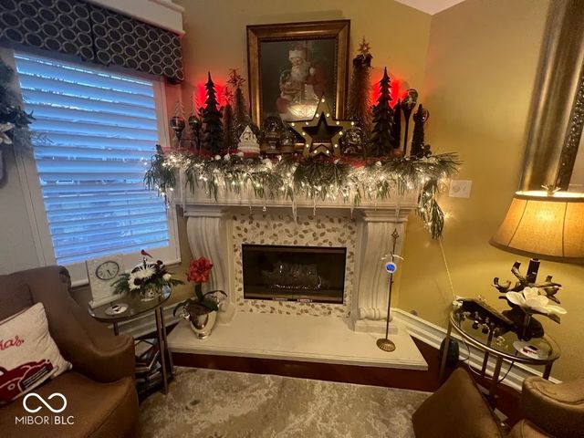 7386 Lake Lakota Place, Indianapolis, IN 46217