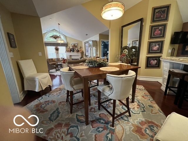 7386 Lake Lakota Place, Indianapolis, IN 46217