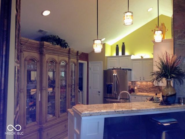 7386 Lake Lakota Place, Indianapolis, IN 46217